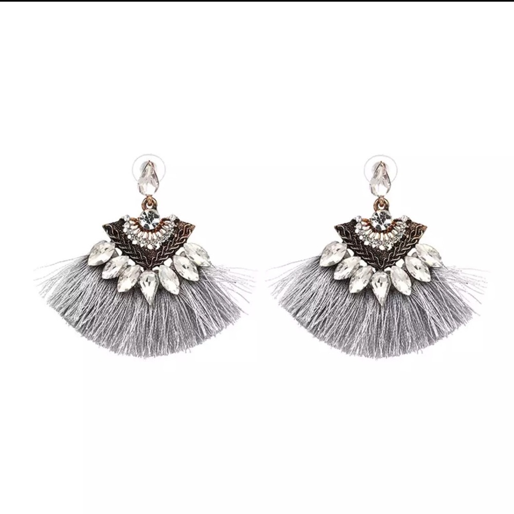 (7 colors) Rhinestone Fan Fringe Earrings - Picture 4 of 8